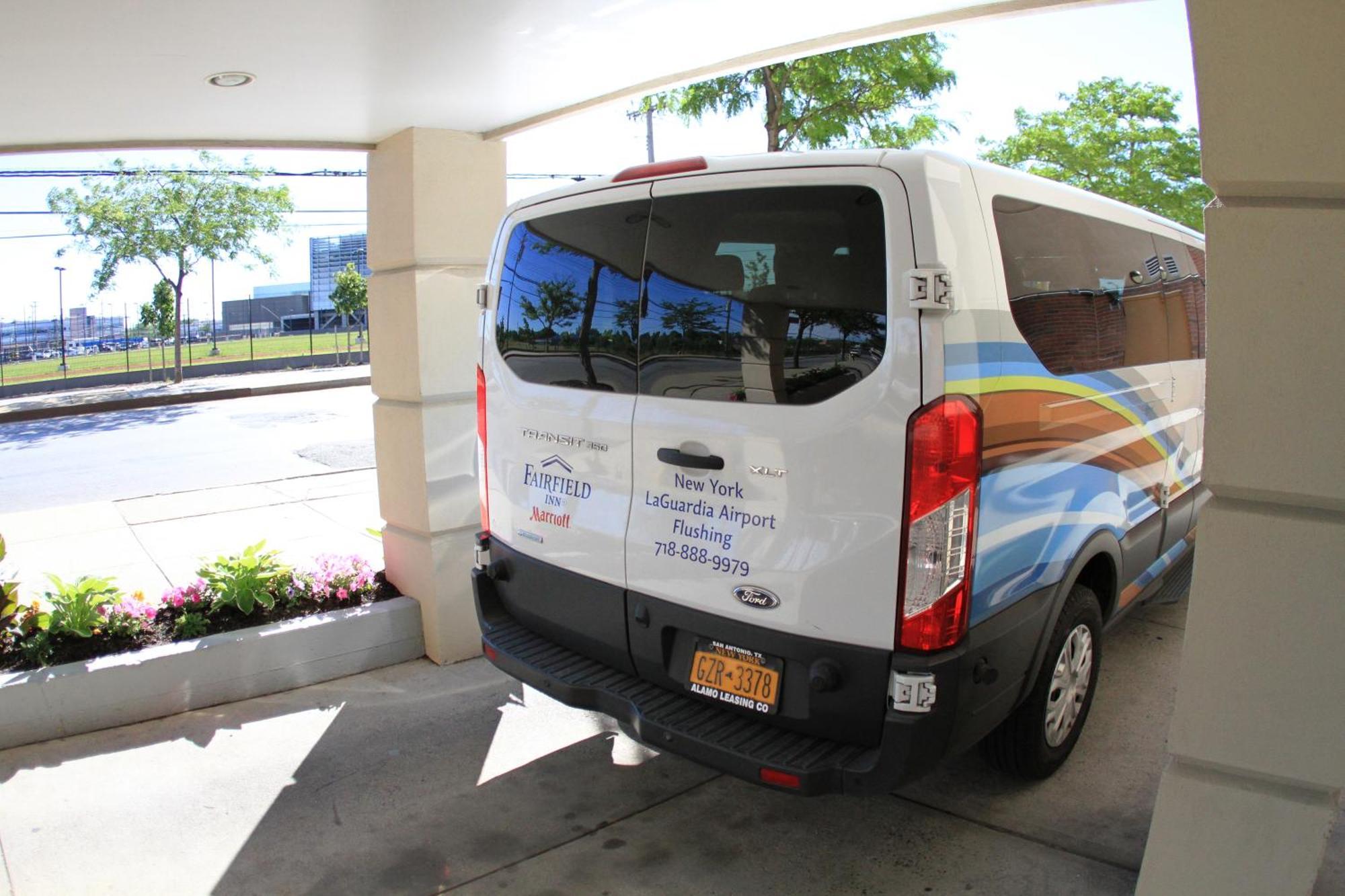 Fairfield Inn By Marriott New York Laguardia Airport/Flushing Exterior photo