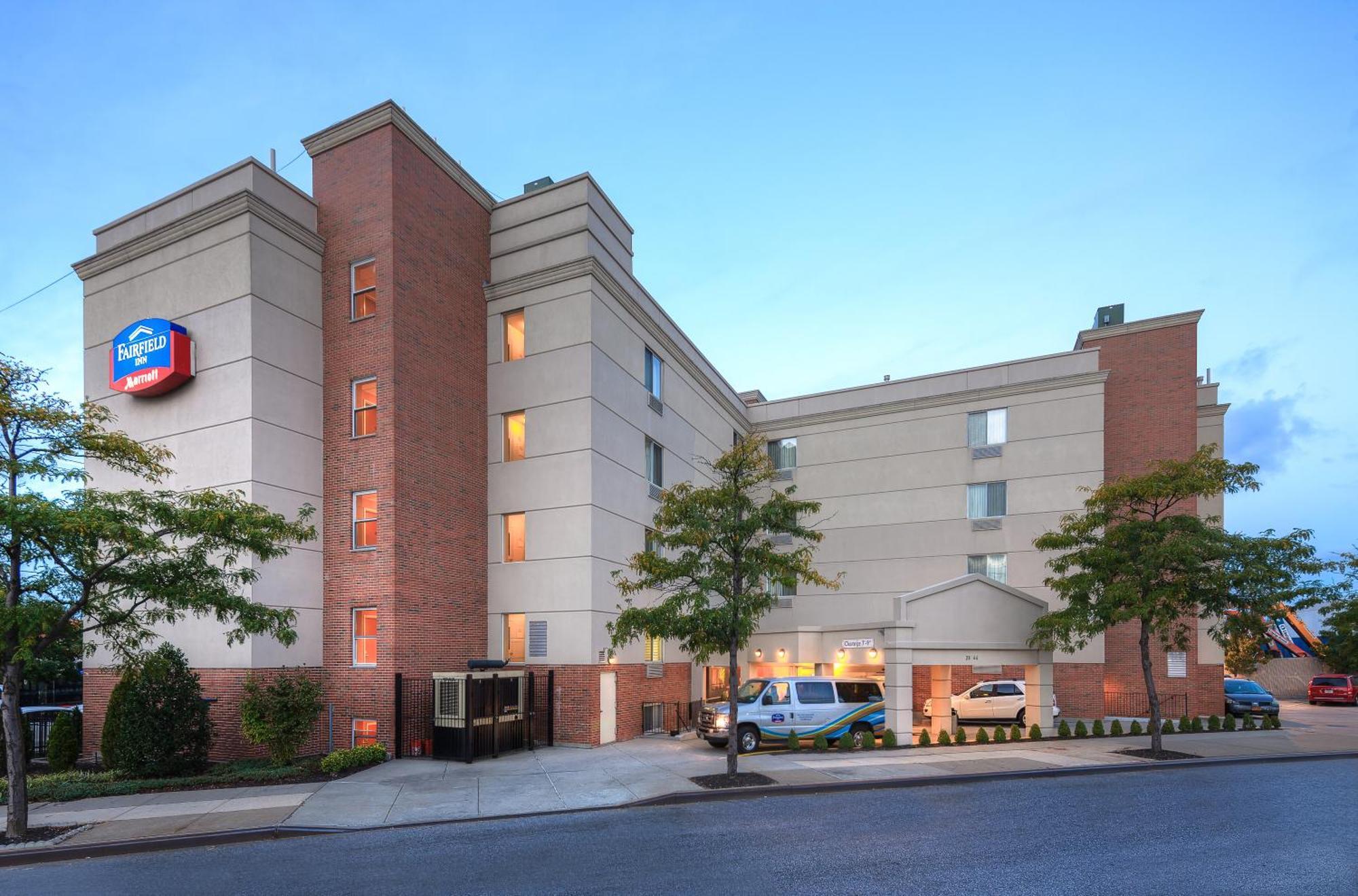 Fairfield Inn By Marriott New York Laguardia Airport/Flushing Exterior photo